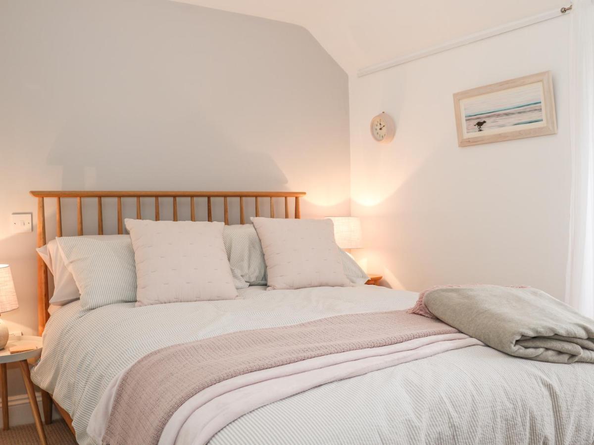 The Compass Apartment Swanage Exterior photo